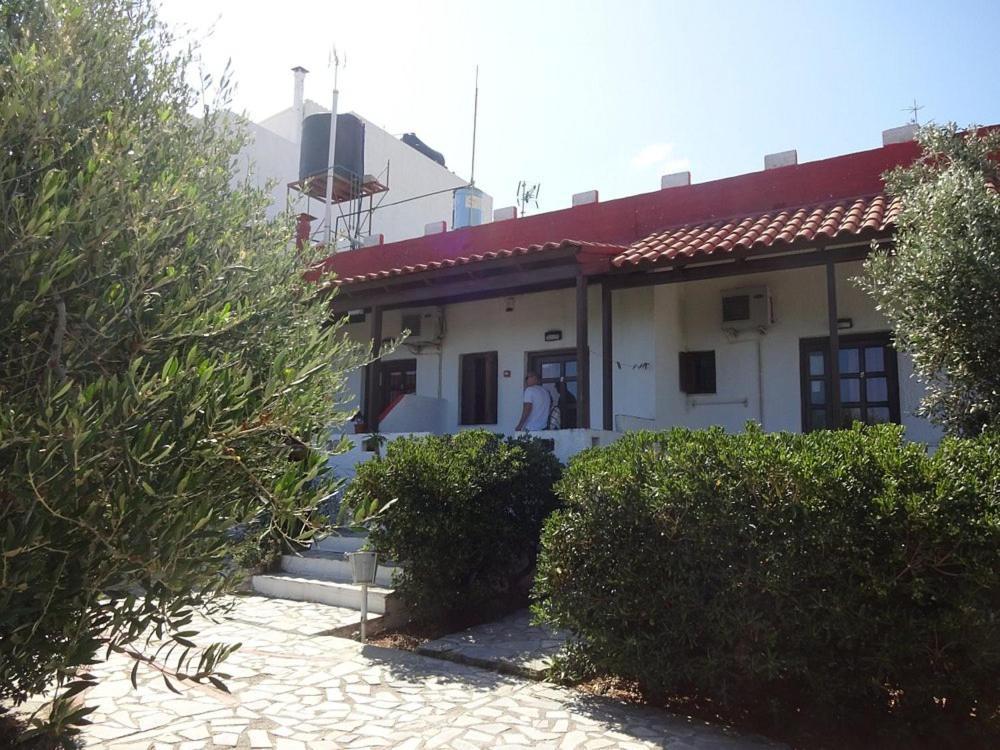 Antikristo Rooms Karteros Exterior photo