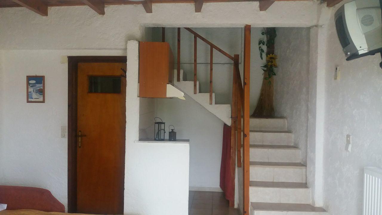 Antikristo Rooms Karteros Exterior photo